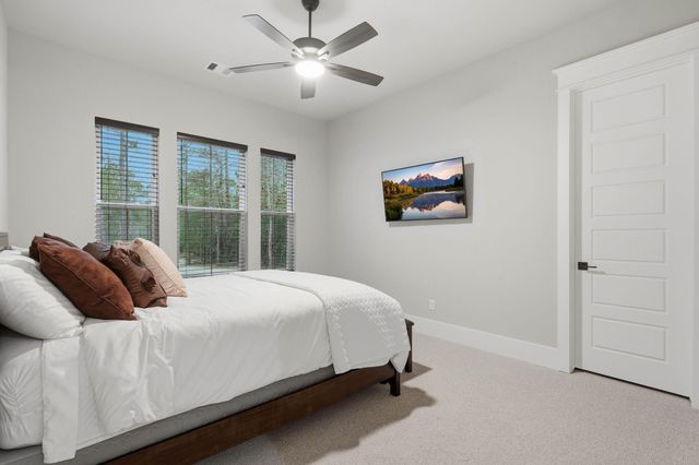 282 Red Hawk Road, Huntsville, TX 77340