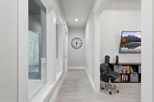 282 Red Hawk Road, Huntsville, TX 77340