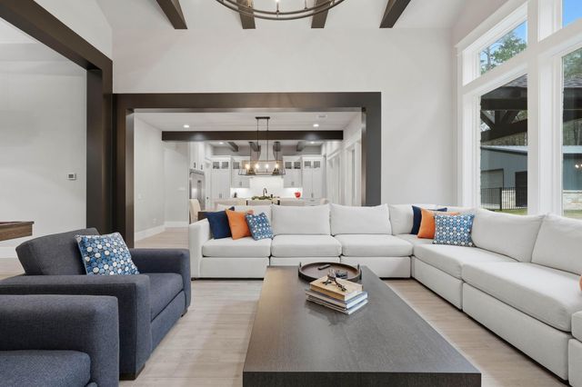 282 Red Hawk Road, Huntsville, TX 77340