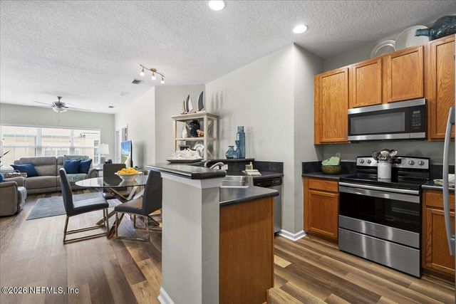 12301 KERNAN FOREST Boulevard 1902, Jacksonville, FL 32225