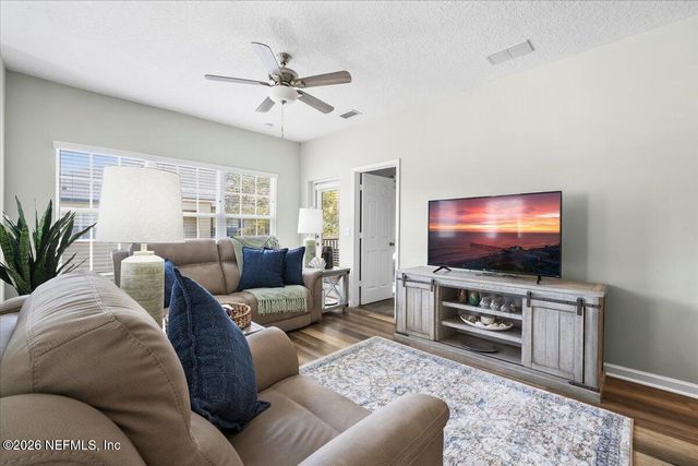 12301 KERNAN FOREST Boulevard 1902, Jacksonville, FL 32225