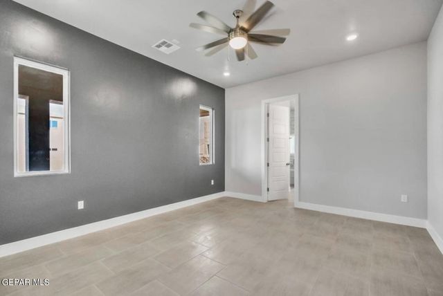 216 EMERALD GOLD Place, Horizon City, TX 79928