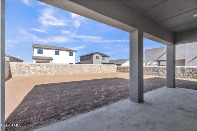 216 EMERALD GOLD Place, Horizon City, TX 79928