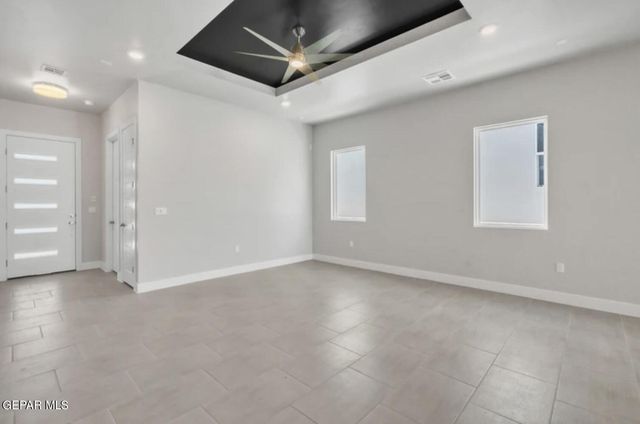 216 EMERALD GOLD Place, Horizon City, TX 79928