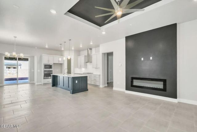 216 EMERALD GOLD Place, Horizon City, TX 79928