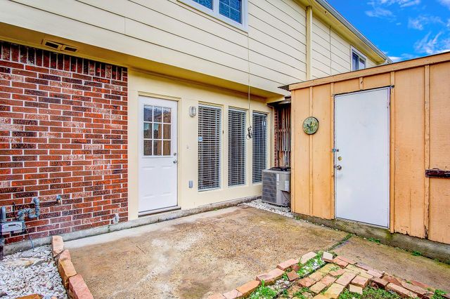 4057 Young Street, Pasadena, TX 77504