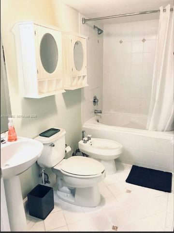 2951 S Bayshore Dr 215, Miami, FL 33133