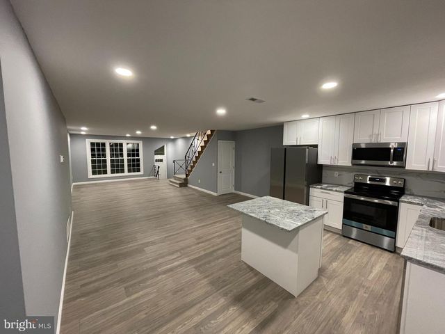 10924 MODENA PL, Philadelphia, PA 19154