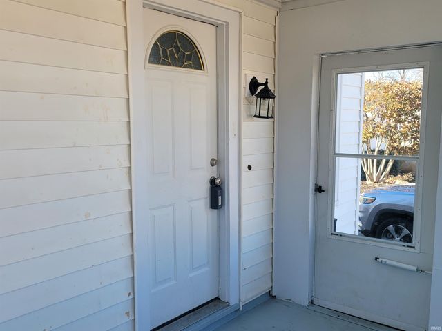 1547 E Locust Street, Vincennes, IN 47591