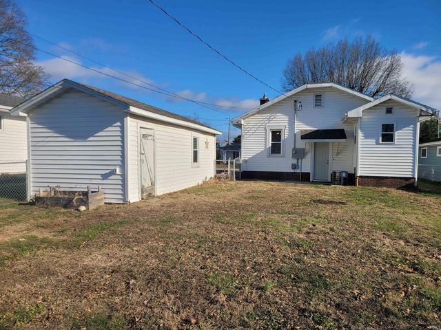 1547 E Locust Street, Vincennes, IN 47591