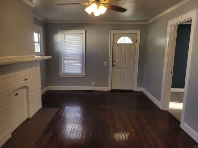 1547 E Locust Street, Vincennes, IN 47591