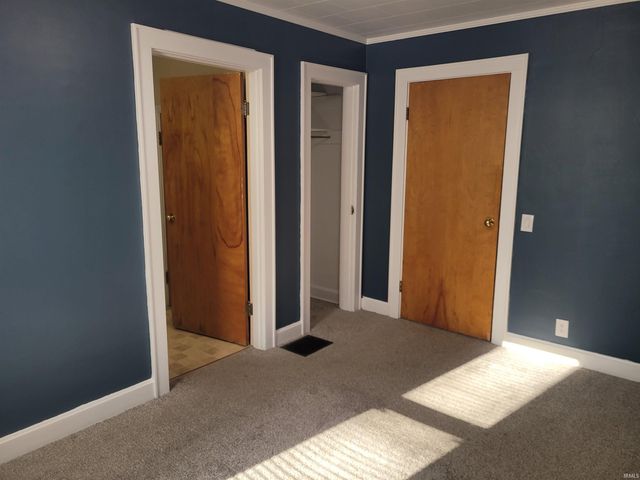 1547 E Locust Street, Vincennes, IN 47591