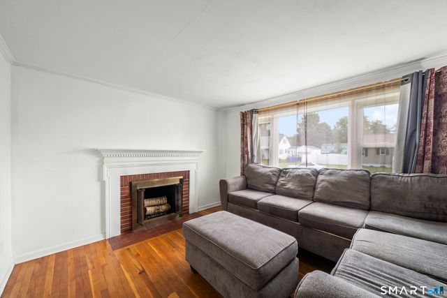 4 Eleanor Road, East Hartford, CT 06118