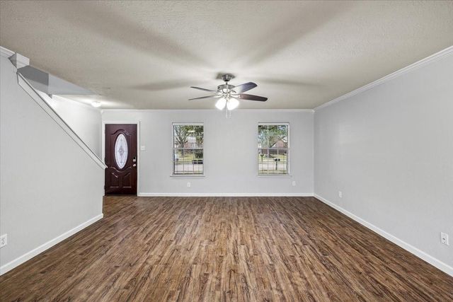 158 Bristol Bend Lane, Dickinson, TX 77539