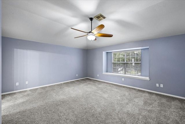 158 Bristol Bend Lane, Dickinson, TX 77539