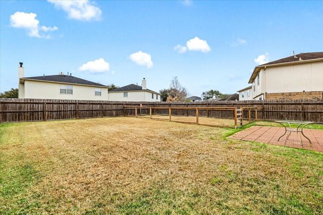 158 Bristol Bend Lane, Dickinson, TX 77539