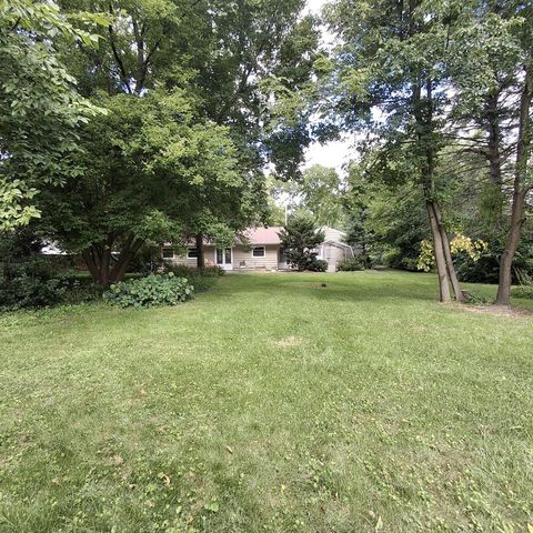 10125 W Ridge ROAD, Hales Corners, WI 53130