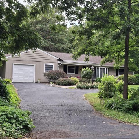 10125 W Ridge ROAD, Hales Corners, WI 53130