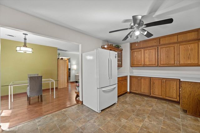 10125 W Ridge ROAD, Hales Corners, WI 53130