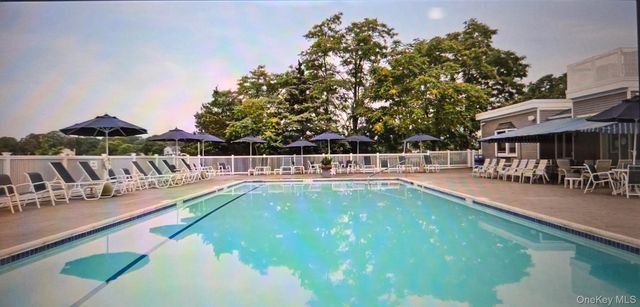 549 Highland Court, Moriches, NY 11955