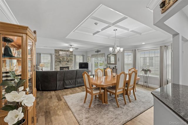 549 Highland Court, Moriches, NY 11955