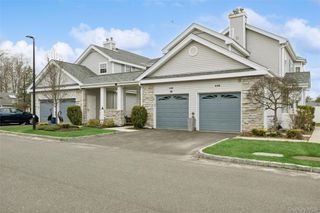 549 Highland Court, Moriches, NY 11955