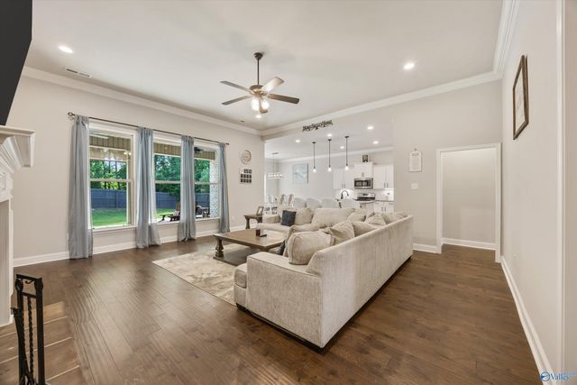 132 Midpark Drive, Meridianville, AL 35759