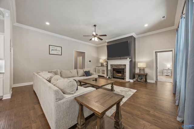 132 Midpark Drive, Meridianville, AL 35759