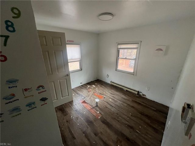 2141 Hosier RD, Suffolk, VA 23434