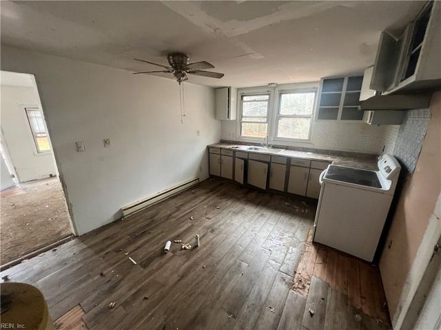 2141 Hosier RD, Suffolk, VA 23434