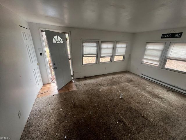 2141 Hosier RD, Suffolk, VA 23434