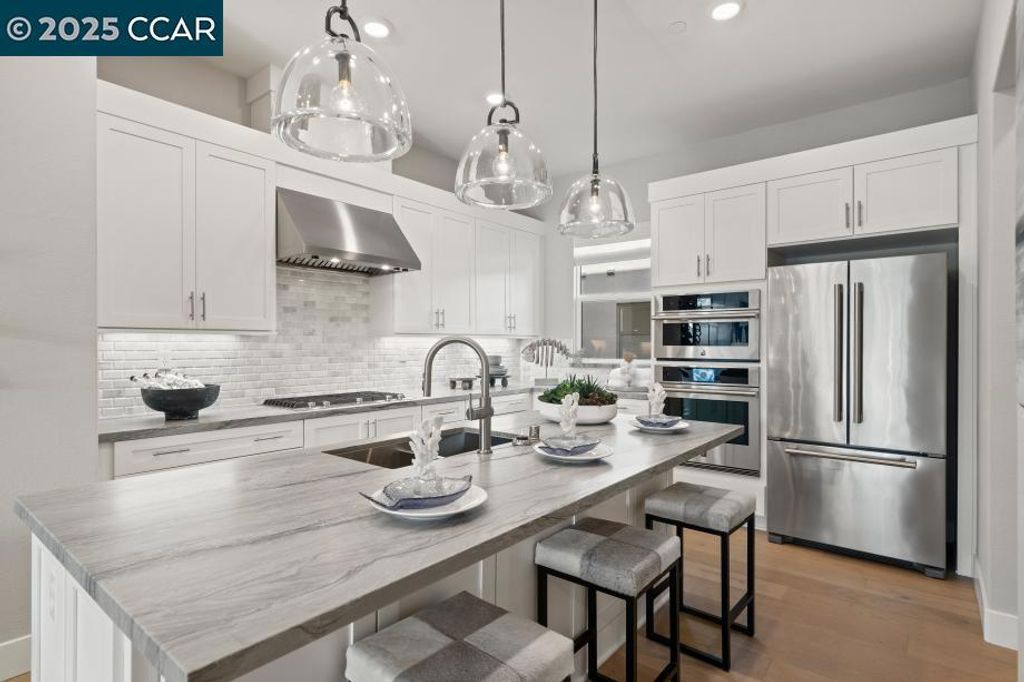 302 Stone Pine Terrace 5, Sunnyvale, CA 94086