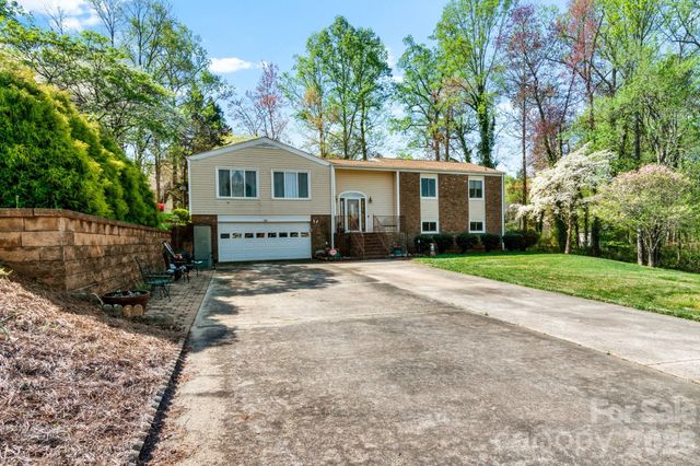 223 Vandyke Street, Kernersville, NC 27284