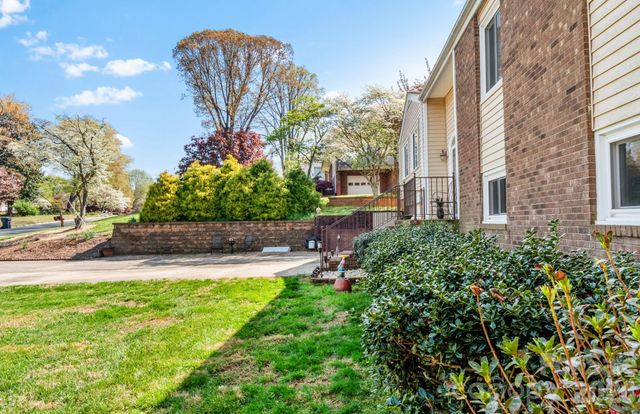223 Vandyke Street, Kernersville, NC 27284