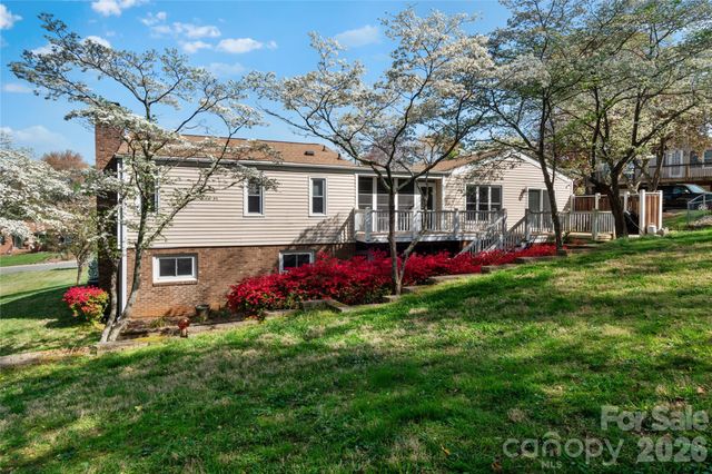 223 Vandyke Street, Kernersville, NC 27284