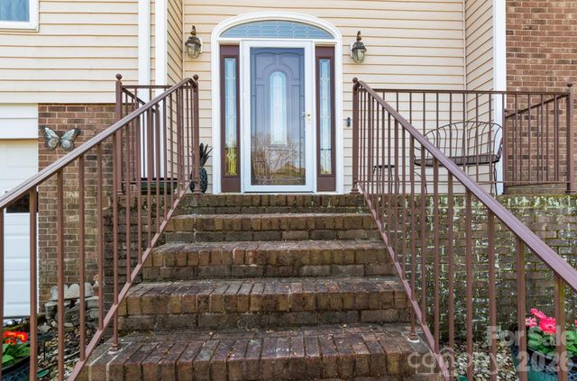 223 Vandyke Street, Kernersville, NC 27284