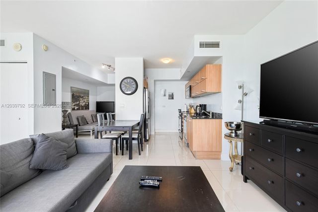 350 S Miami Ave 2815, Miami, FL 33130