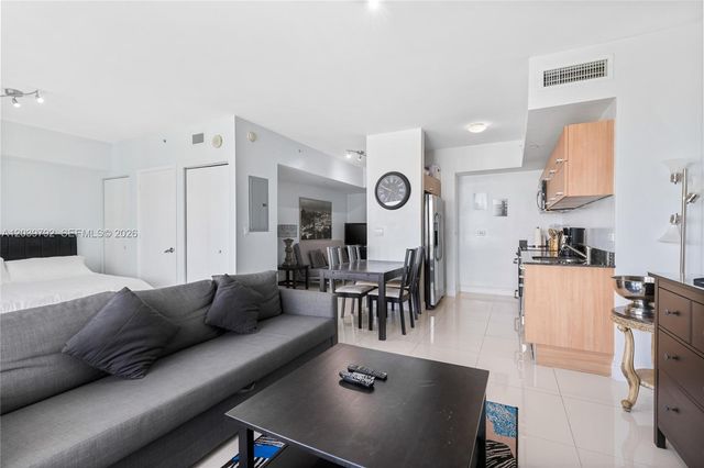 350 S Miami Ave 2815, Miami, FL 33130