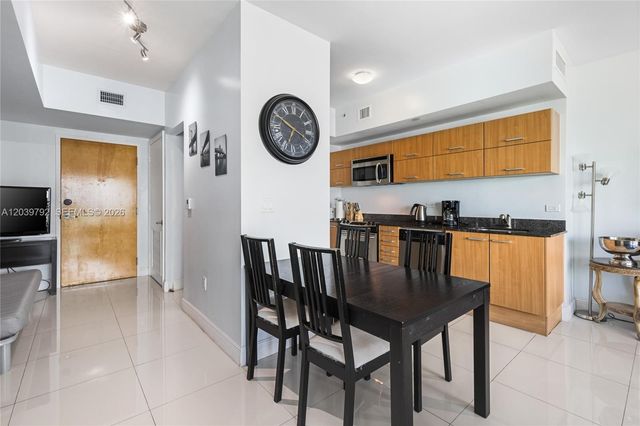 350 S Miami Ave 2815, Miami, FL 33130