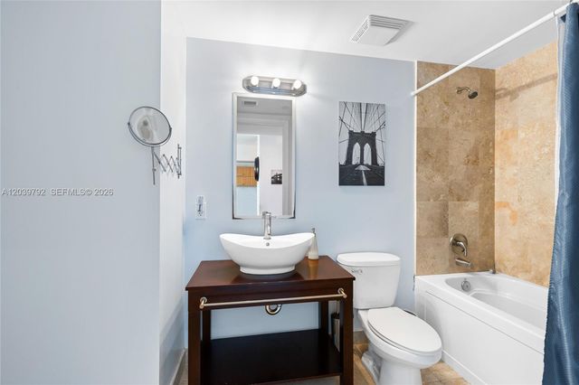 350 S Miami Ave 2815, Miami, FL 33130