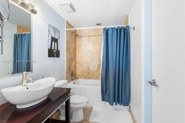 350 S Miami Ave 2815, Miami, FL 33130