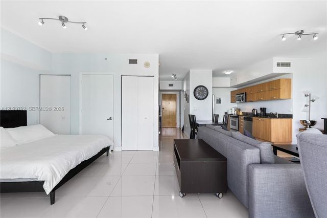 350 S Miami Ave 2815, Miami, FL 33130