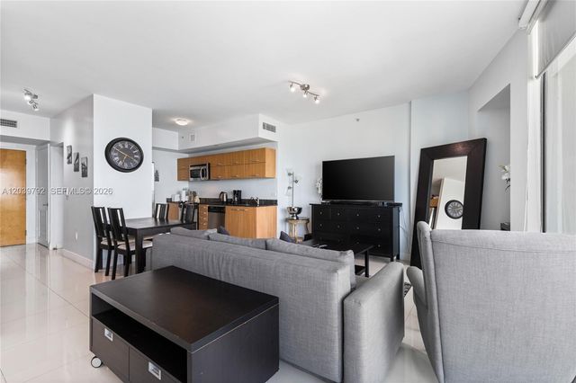350 S Miami Ave 2815, Miami, FL 33130