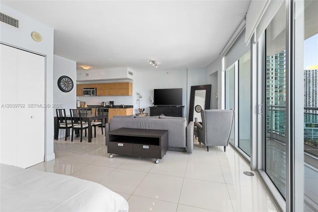 350 S Miami Ave 2815, Miami, FL 33130