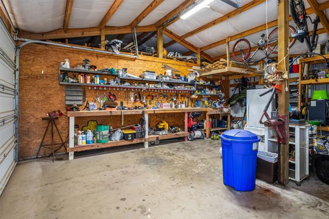 1867 Fm 2423, Grapeland, TX 75844