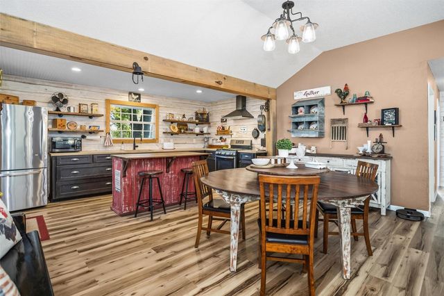 1867 Fm 2423, Grapeland, TX 75844