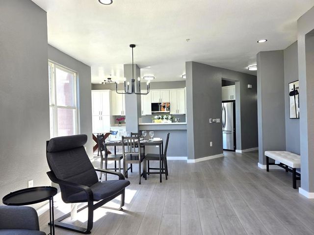 101 Crescent Way 2112, San Francisco, CA 94134