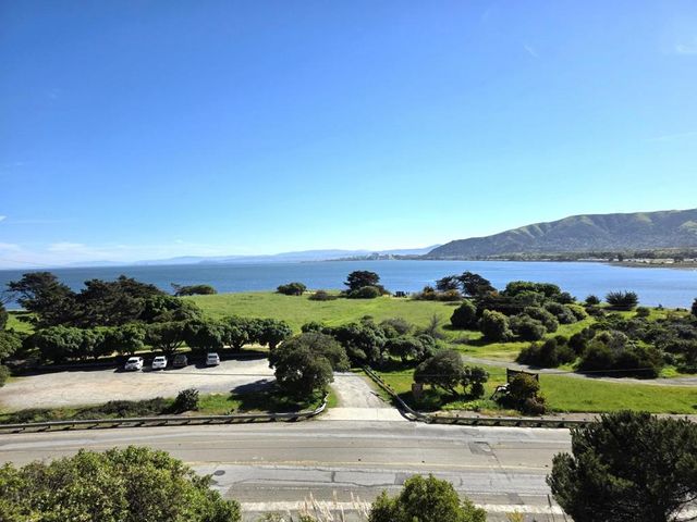 101 Crescent Way 2112, San Francisco, CA 94134