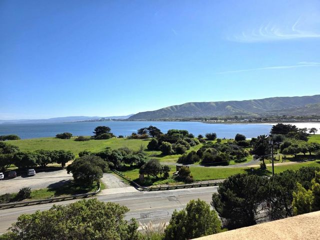 101 Crescent Way 2112, San Francisco, CA 94134