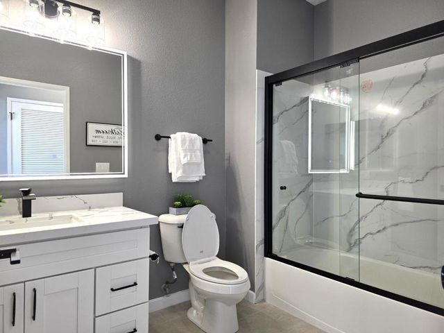 101 Crescent Way 2112, San Francisco, CA 94134